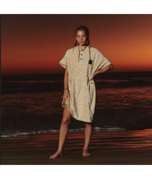 Poncho Ginny - Sandstone - Grandeur S/M